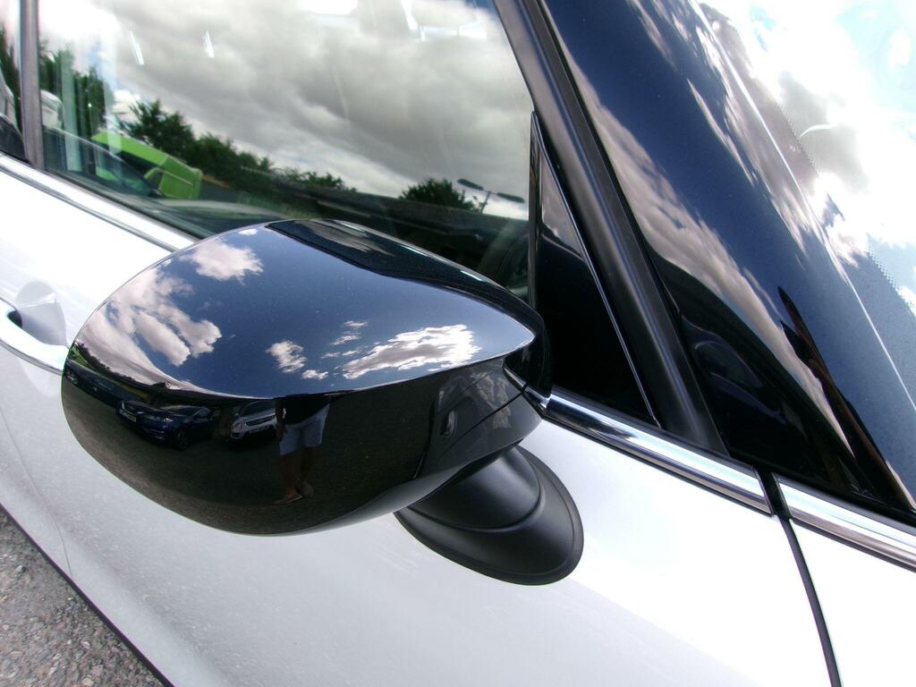 Mini Hatch 1.5 Cooper Classic II - Fsh - Air Con - Alloys White #33