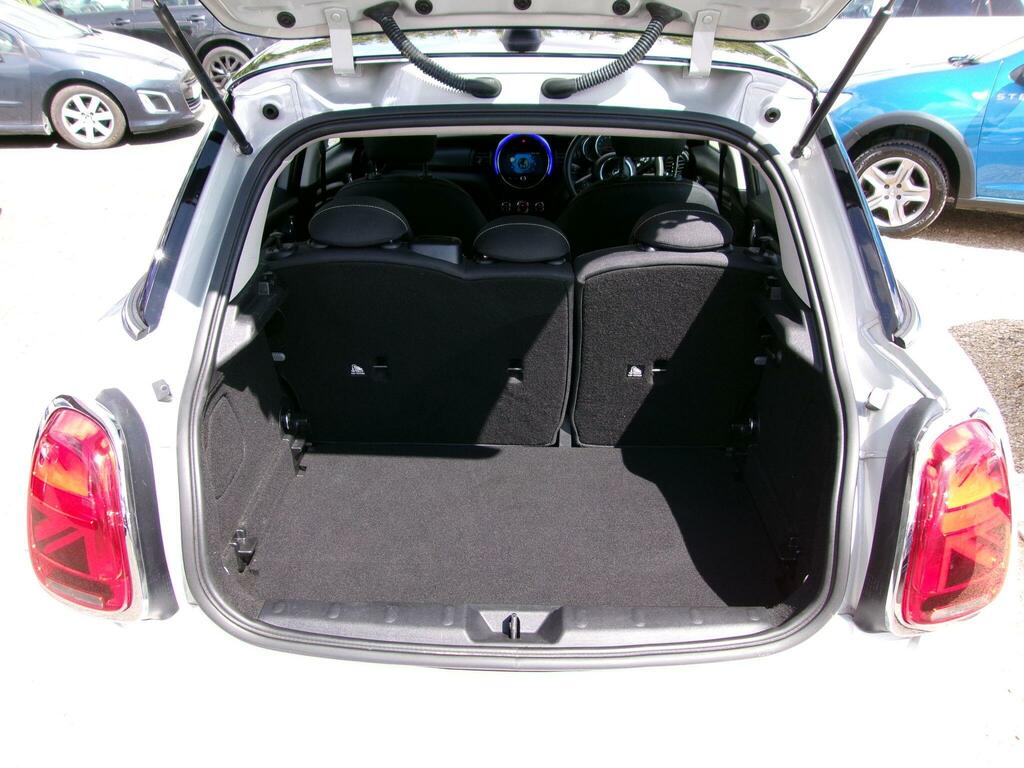 Mini Hatch 1.5 Cooper Classic II - Fsh - Air Con - Alloys White #34