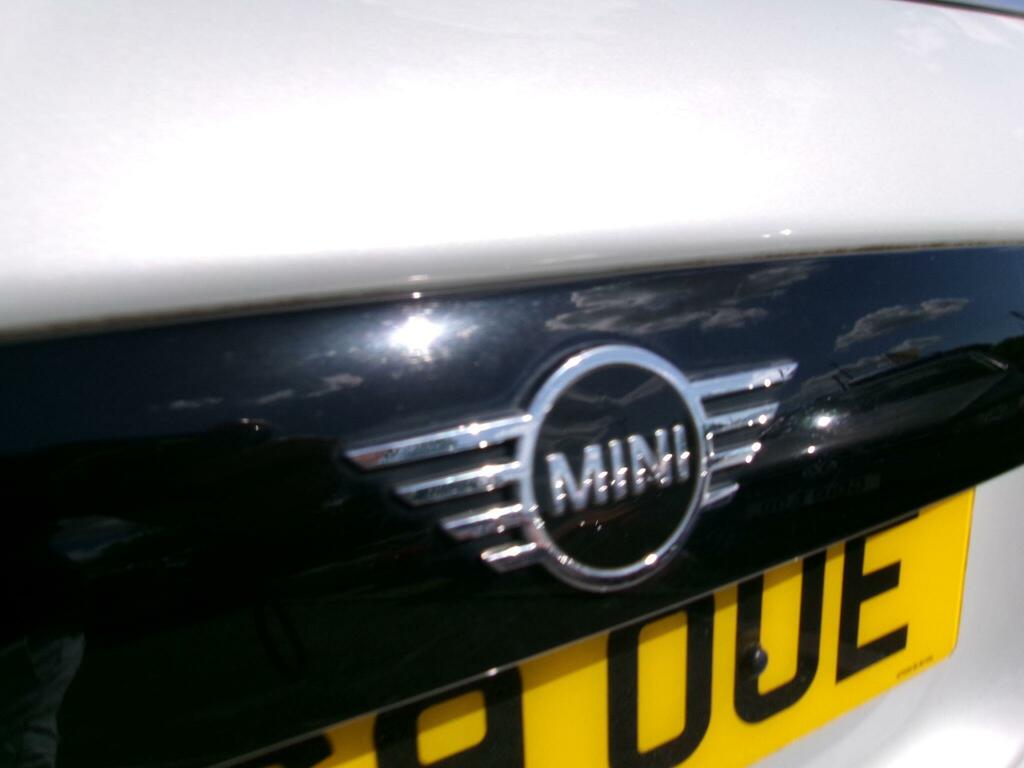 Mini Hatch 1.5 Cooper Classic II - Fsh - Air Con - Alloys White #40