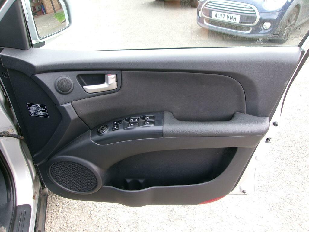 Kia Sportage 2.0L Titan Crdi 4Wd Suv Euro 4 Silver #24