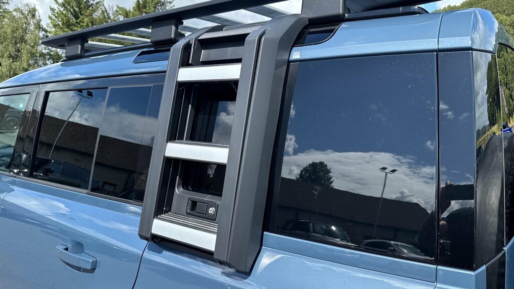 Land Rover Defender 2023 3.0 X-dynamic Se Mhev 246 Bhp Black #43