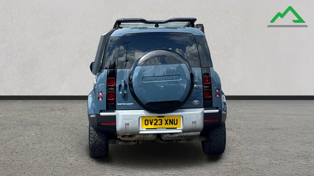 Land Rover Defender 2023 3.0 X-dynamic Se Mhev 246 Bhp Black #7