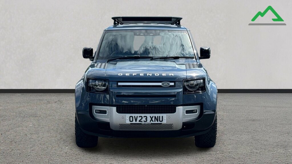 Land Rover Defender 2023 3.0 X-dynamic Se Mhev 246 Bhp Black #11