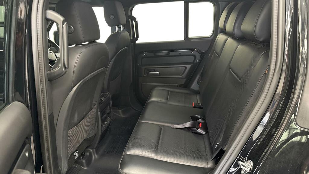 Land Rover Defender D250 Hard Top X-dynamic Se Black #4