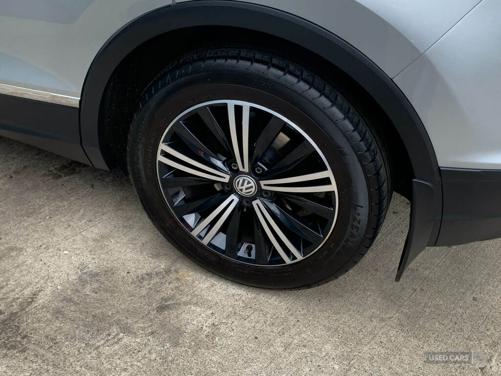 Volkswagen Tiguan R-line Tech Tdi 4Motion Dsg White #9