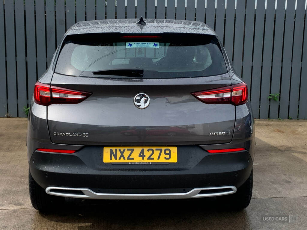 Vauxhall Grandland X 1.5 Turbo D Tech Line Nav Grey #4