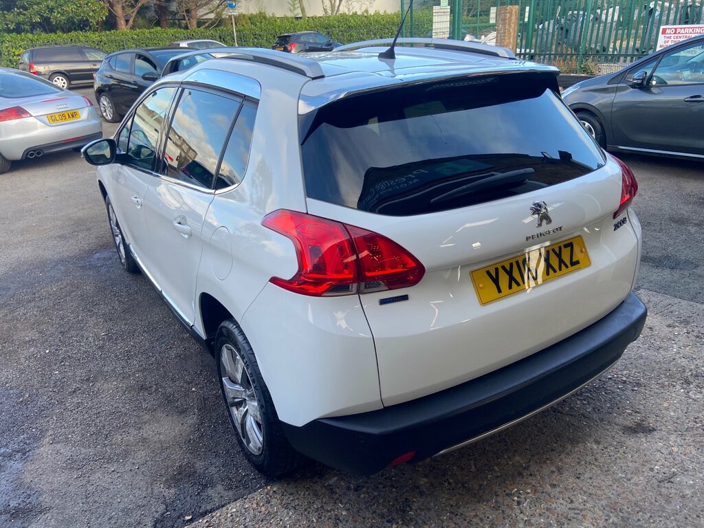 Peugeot 2008 1.2 Puretech Allure Suv Euro 6 White #6