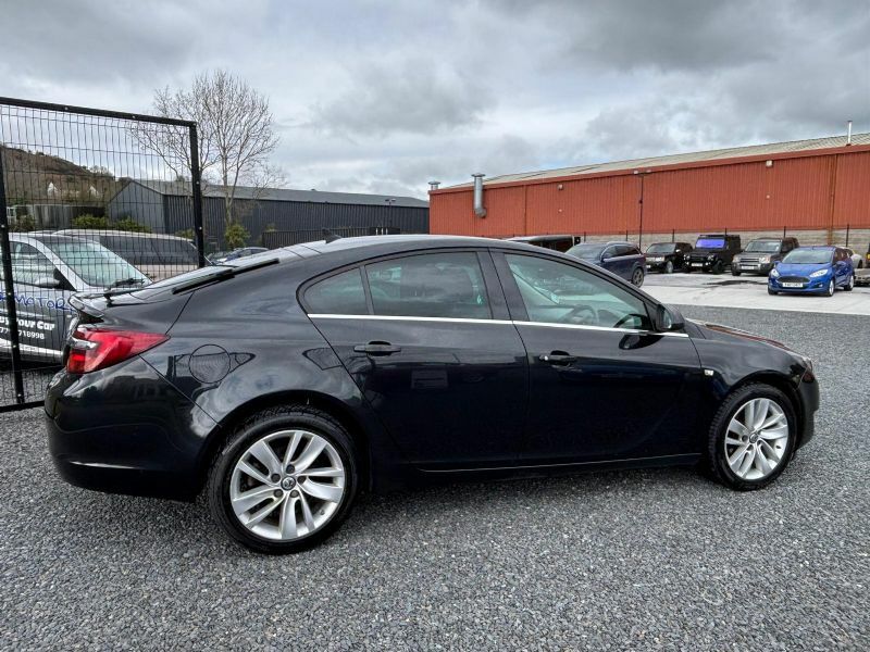 Vauxhall Insignia Sri Nav Cdti Black #3