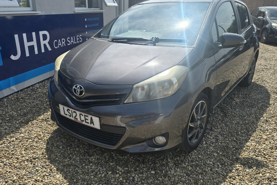 Toyota Yaris Hatchback 1.3 Dual Vvt-i Tr 2012 White #7