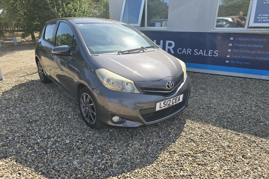 Toyota Yaris Hatchback 1.3 Dual Vvt-i Tr 2012 White #15