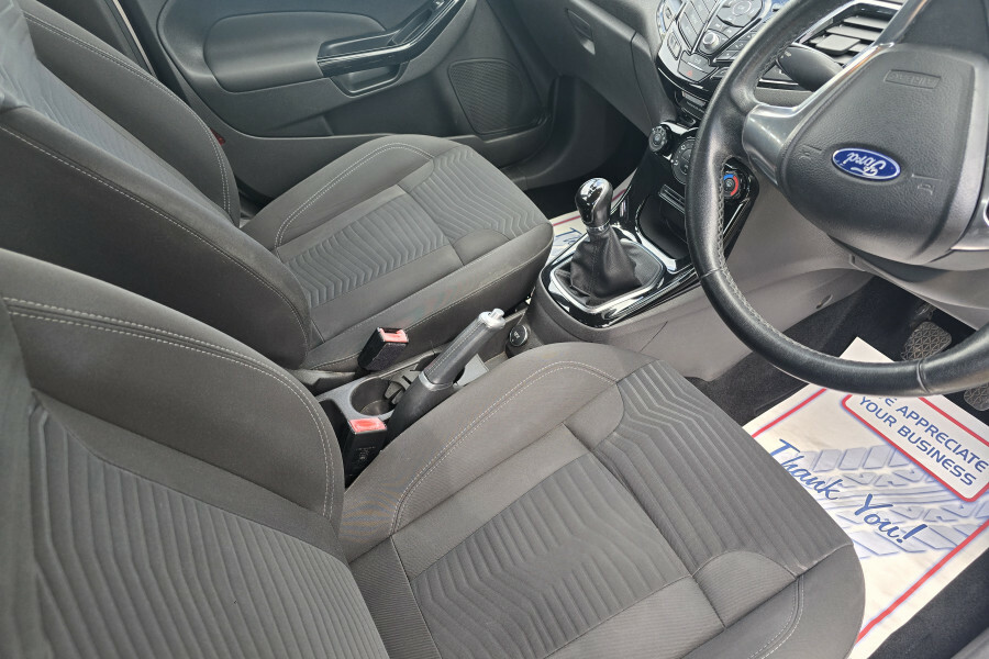 Ford Fiesta Hatchback EK15RWW Silver #6