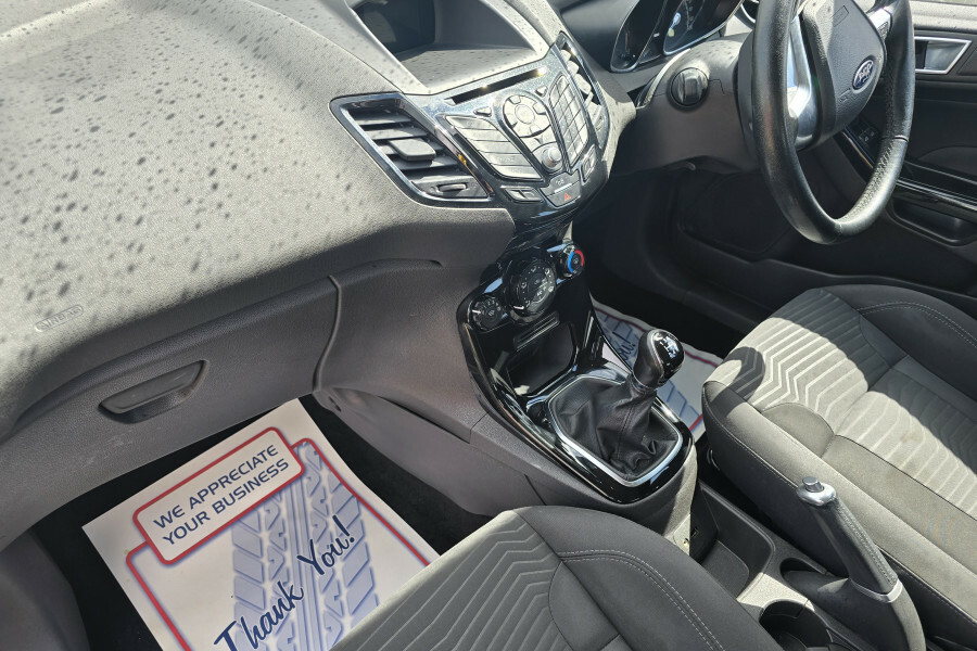 Ford Fiesta Hatchback EK15RWW Silver #5