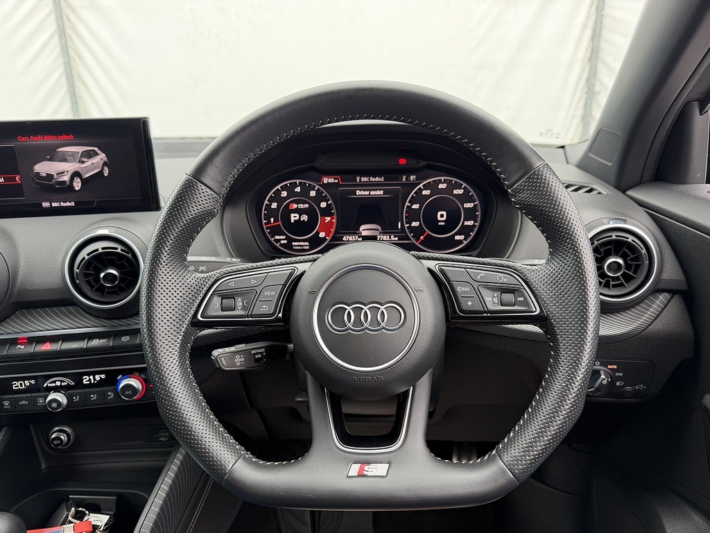 Audi SQ2 2.0 Tfsi Black Edition Suv S Tronic Qua Black #14