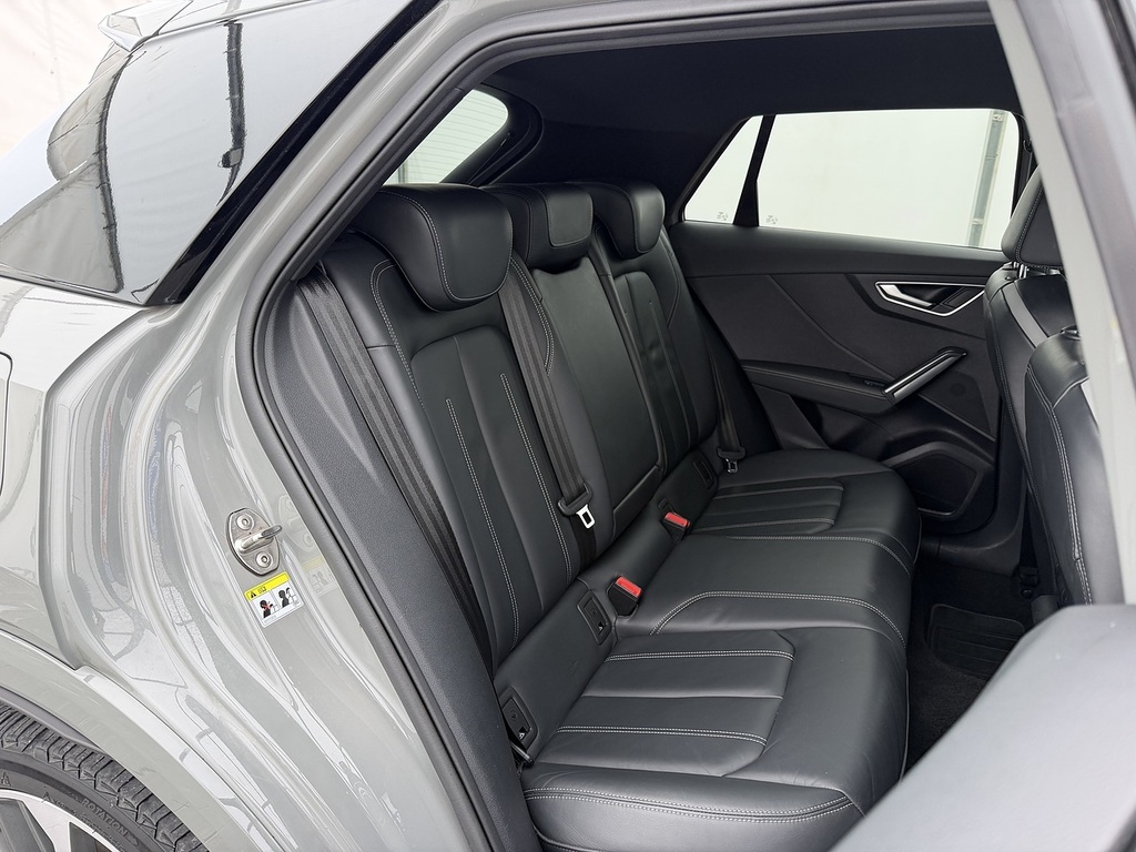 Audi SQ2 2.0 Tfsi Black Edition Suv S Tronic Qua Black #31