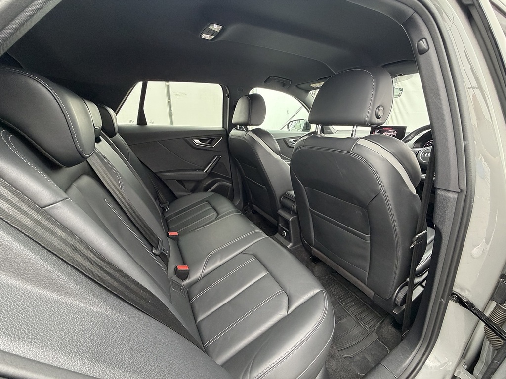 Audi SQ2 2.0 Tfsi Black Edition Suv S Tronic Qua Black #30