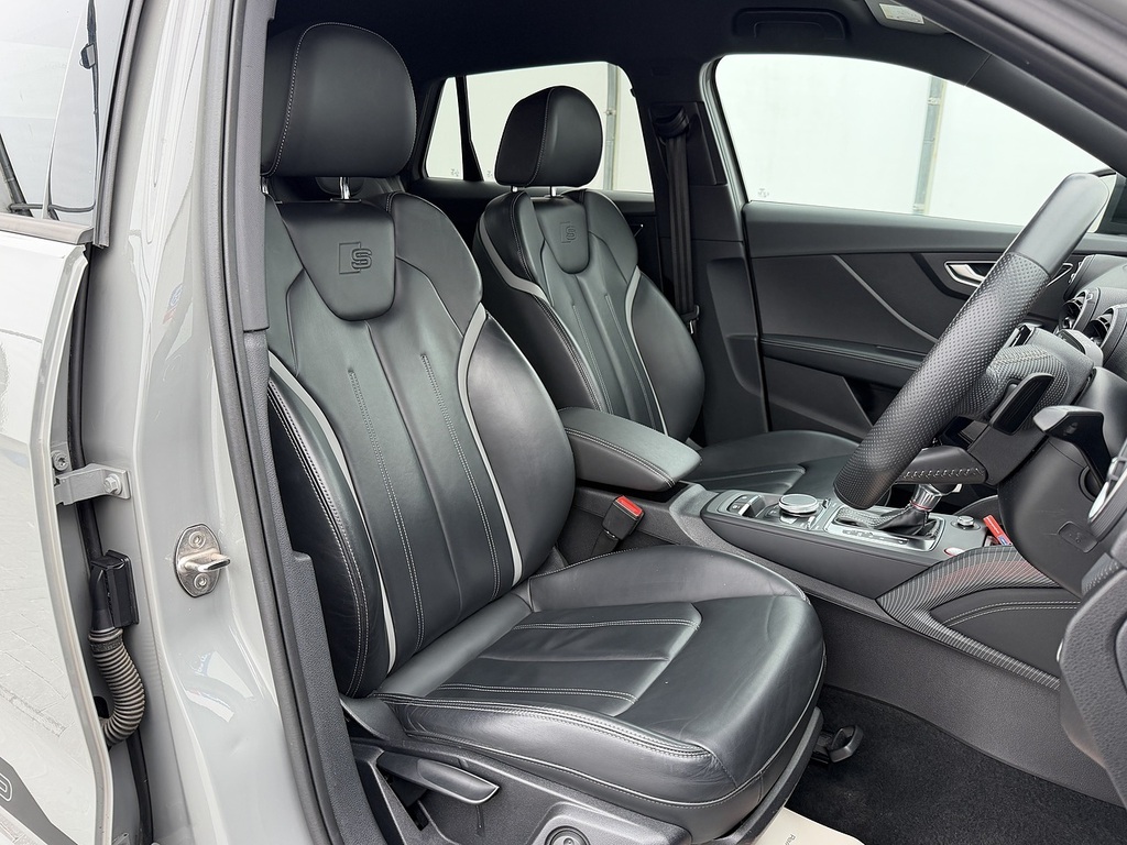 Audi SQ2 2.0 Tfsi Black Edition Suv S Tronic Qua Black #12