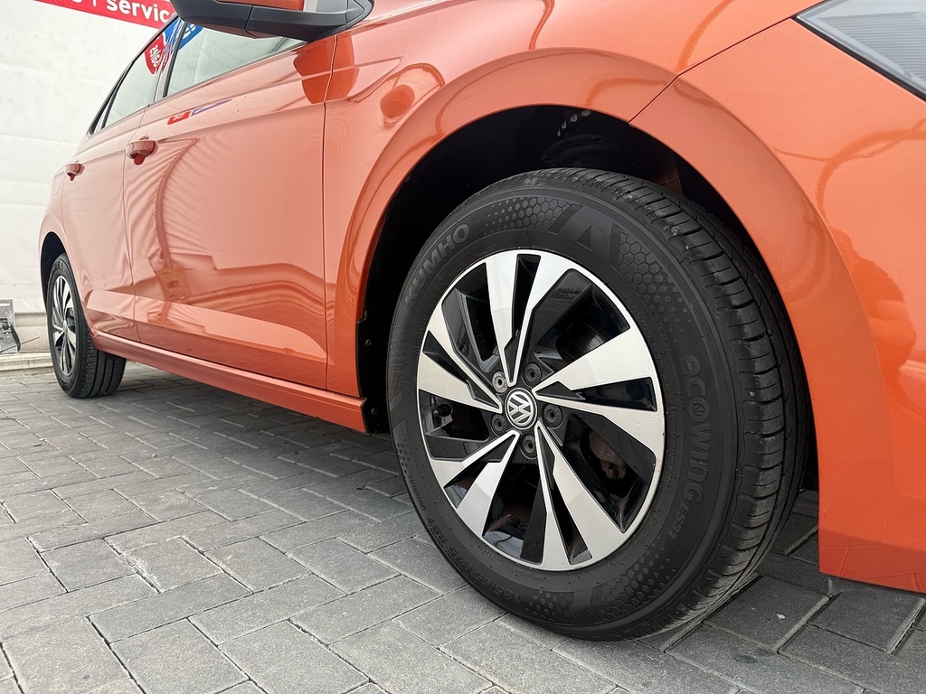 Volkswagen Polo Tsi Se Orange #4