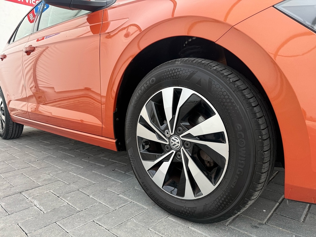 Volkswagen Polo Tsi Se Orange #3