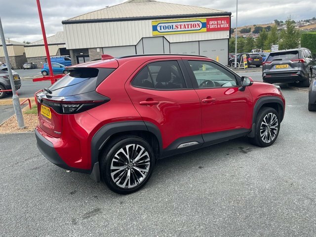 Toyota Yaris Cross 1.5 Vvt-h Excel Suv Hybrid E-cvt Euro 6 Red #3