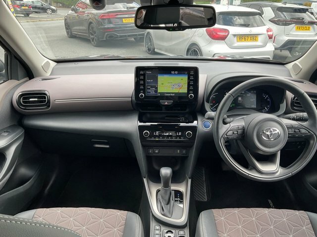 Toyota Yaris Cross 1.5 Vvt-h Excel Suv Hybrid E-cvt Awd Eu Grey #4