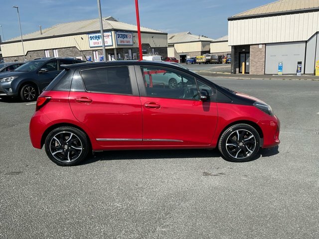 Toyota Yaris 1.33 Dual Vvt-i Design Hatchback Red #3