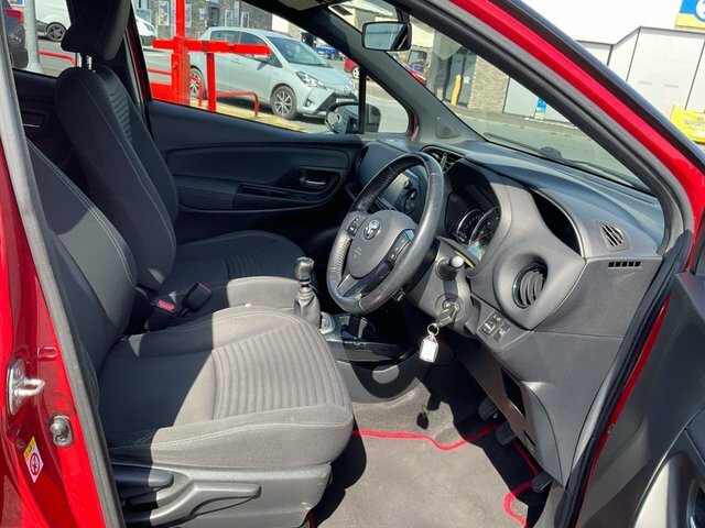 Toyota Yaris 1.5 Vvt-h Design E-cvt Euro 6 Red #27