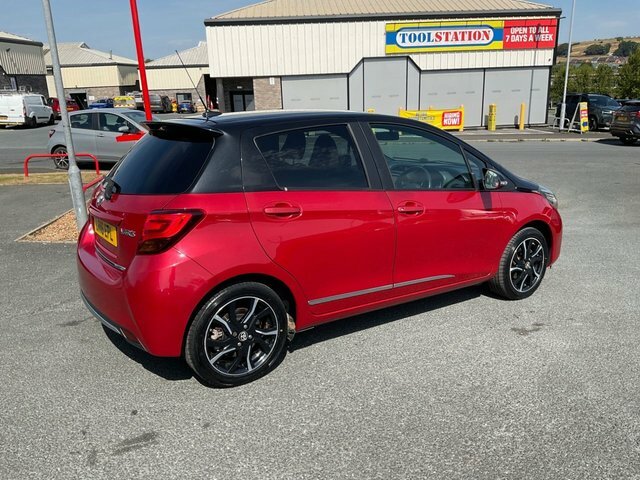 Toyota Yaris 1.33 Dual Vvt-i Design Hatchback Red #5