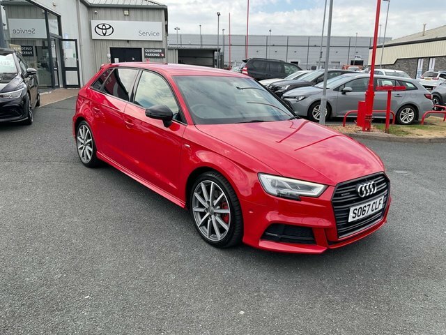 Audi A3 2.0 Tdi Black Edition Sportback S Troni Red