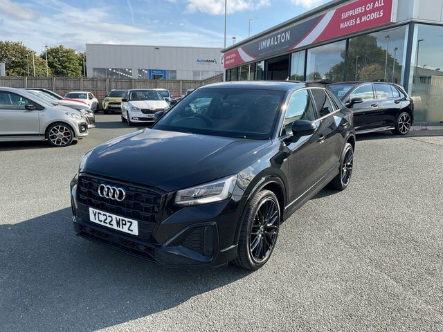 Audi Q2 1.5 Tfsi Cod 35 Black Edition Suv S Tro YC22WPZ Black #2