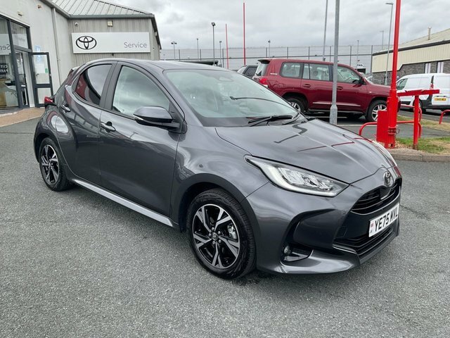 Toyota Yaris 1.5 Vvt-h Design Hatchback Hybrid E-cvt Grey