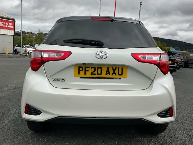 Toyota Yaris 1.5 Vvt-i Y20 Bi-tone Hatchback White #3