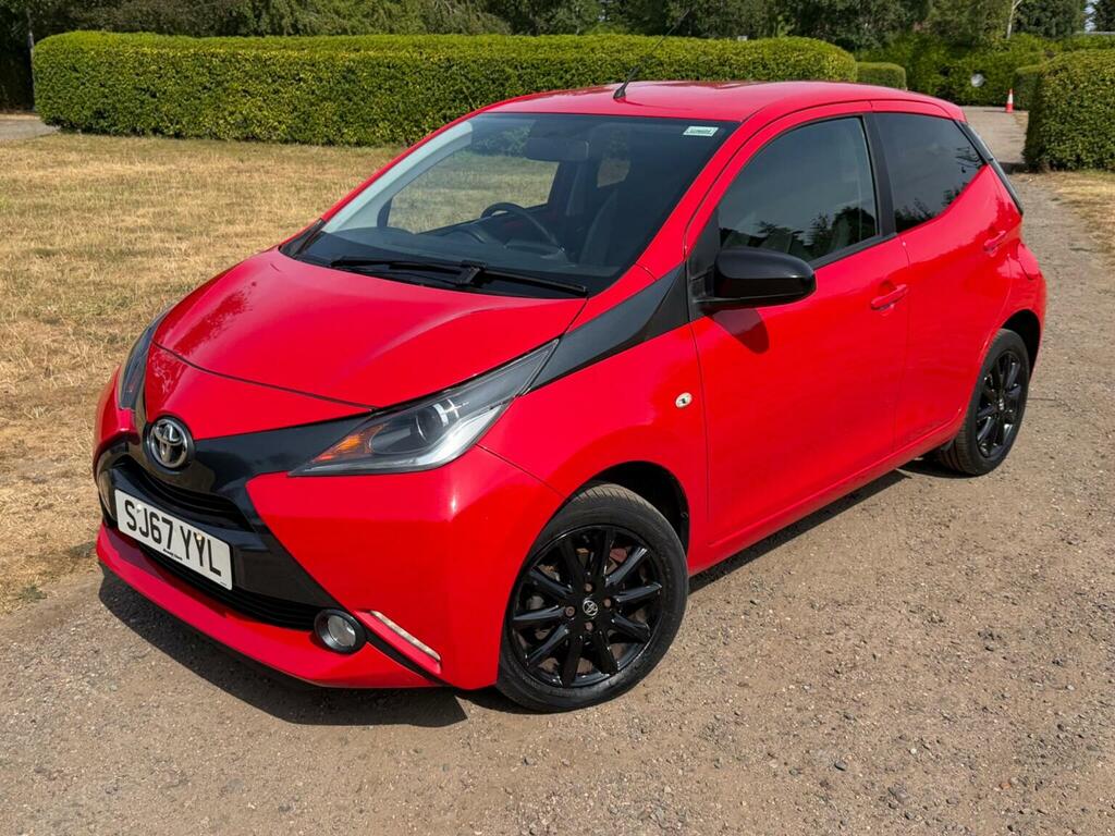 Toyota Aygo 1.0 Vvt-i X-style Euro 6 Red #2