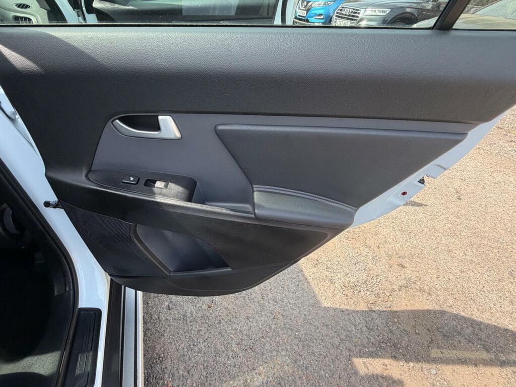 Kia Sportage Crdi 3 5-Door Silver #31