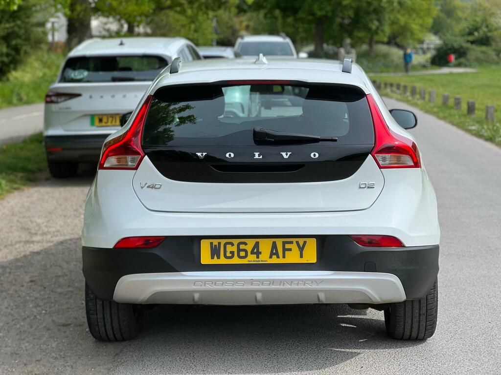 Volvo V40 Cross Country Luxury D2 White #5