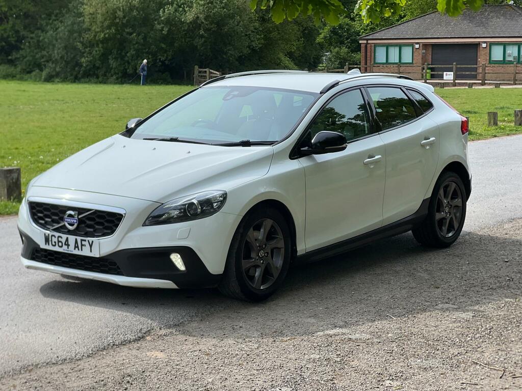 Volvo V40 Cross Country Luxury D2 White #3
