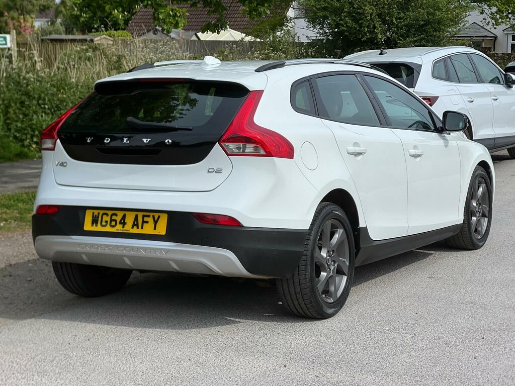 Volvo V40 Cross Country Luxury D2 White #6