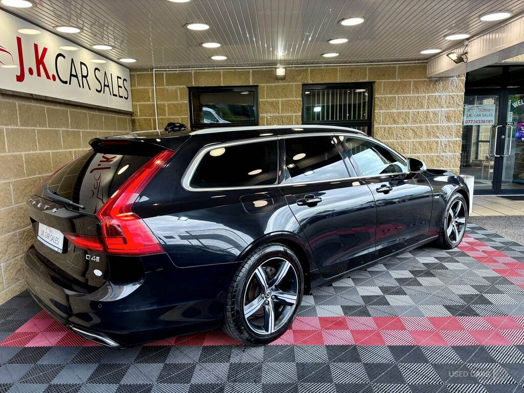 Volvo V90 2.0 D4 R Design Geartronic Black