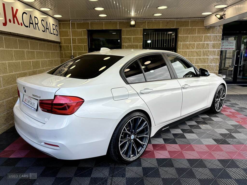 BMW 3 Series 320D Efficientdynamics Plus White #2