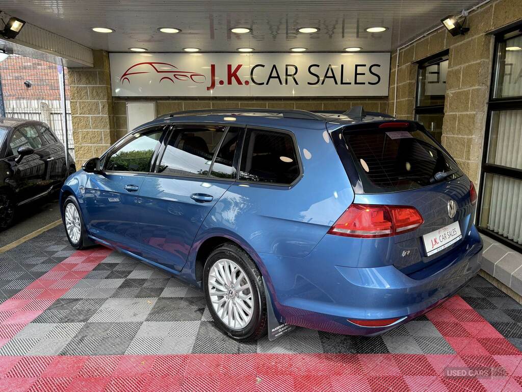 Volkswagen Golf 1.6 Tdi 110 Bluemotion Blue #2