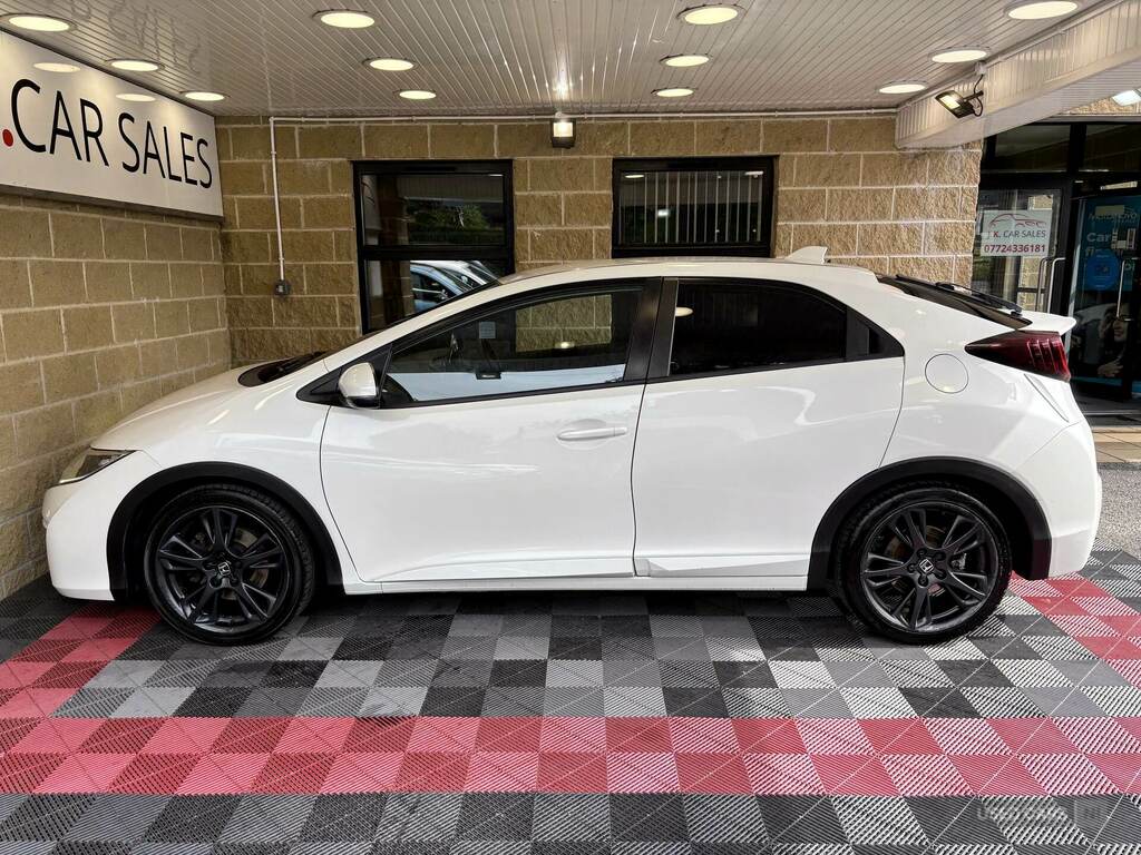 Honda Civic 1.8 I-vtec Sport White #6