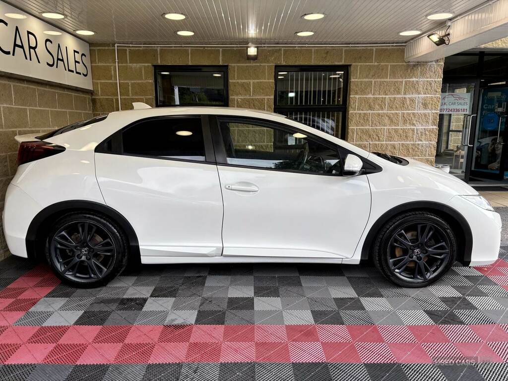 Honda Civic 1.8 I-vtec Sport White #3