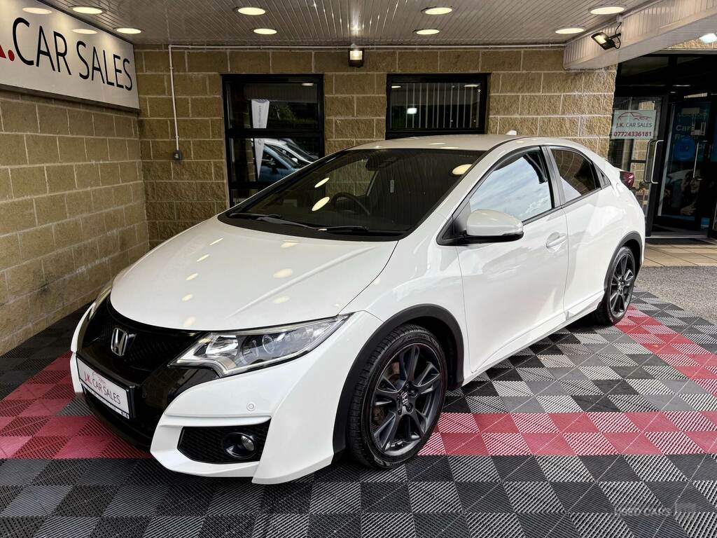 Honda Civic 1.8 I-vtec Sport White #4
