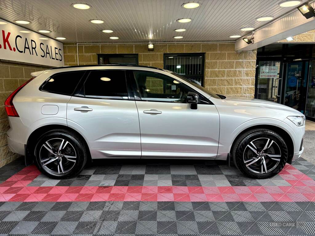 Volvo XC60 2.0 B4d R Design Awd Geartronic Silver #3