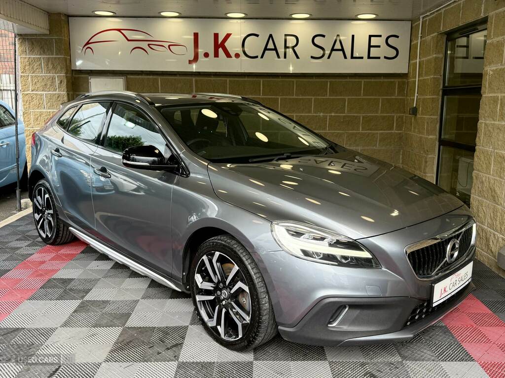Volvo V40 Cross Country D3 4 Cyl 150 Cross Country Pro Grey