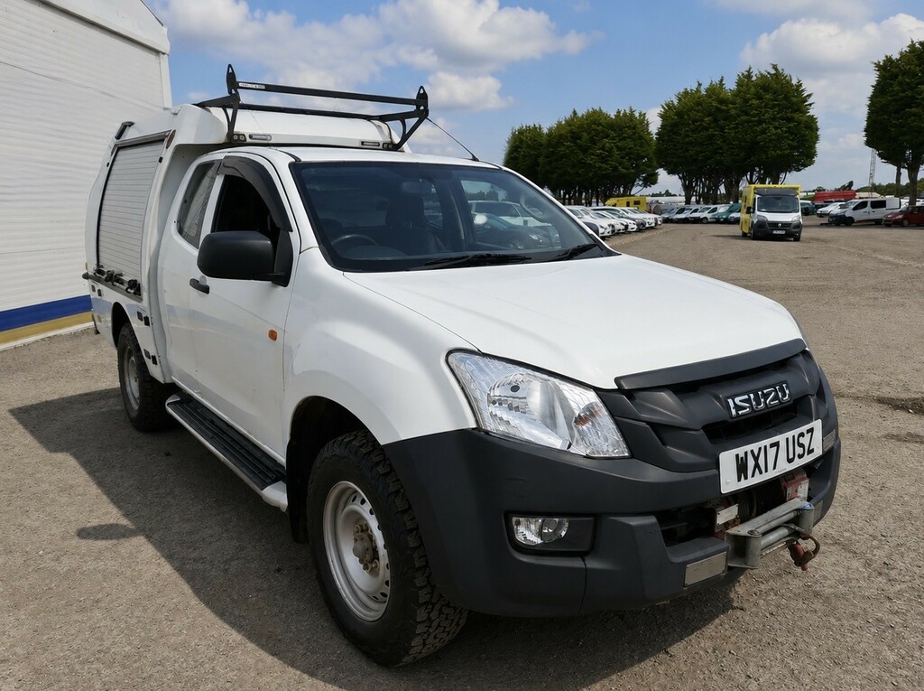 Isuzu D-Max 2.5 Td Utiltiy Spec Extra Cab White #2