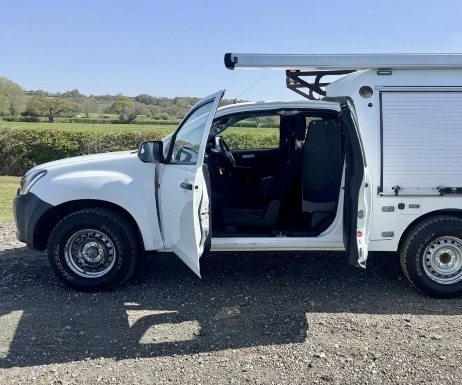Isuzu D-Max D-max 2.5 Td Extra Cab Utility Pick Up White #5