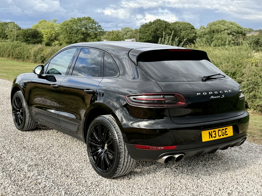 Porsche Macan 3.0 Td V6 S Black #3