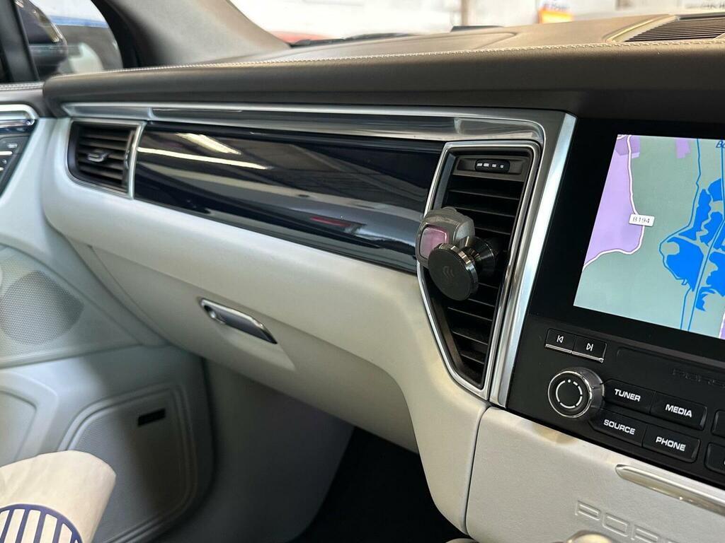 Porsche Macan Porsche Estate S Pdk Silver #68