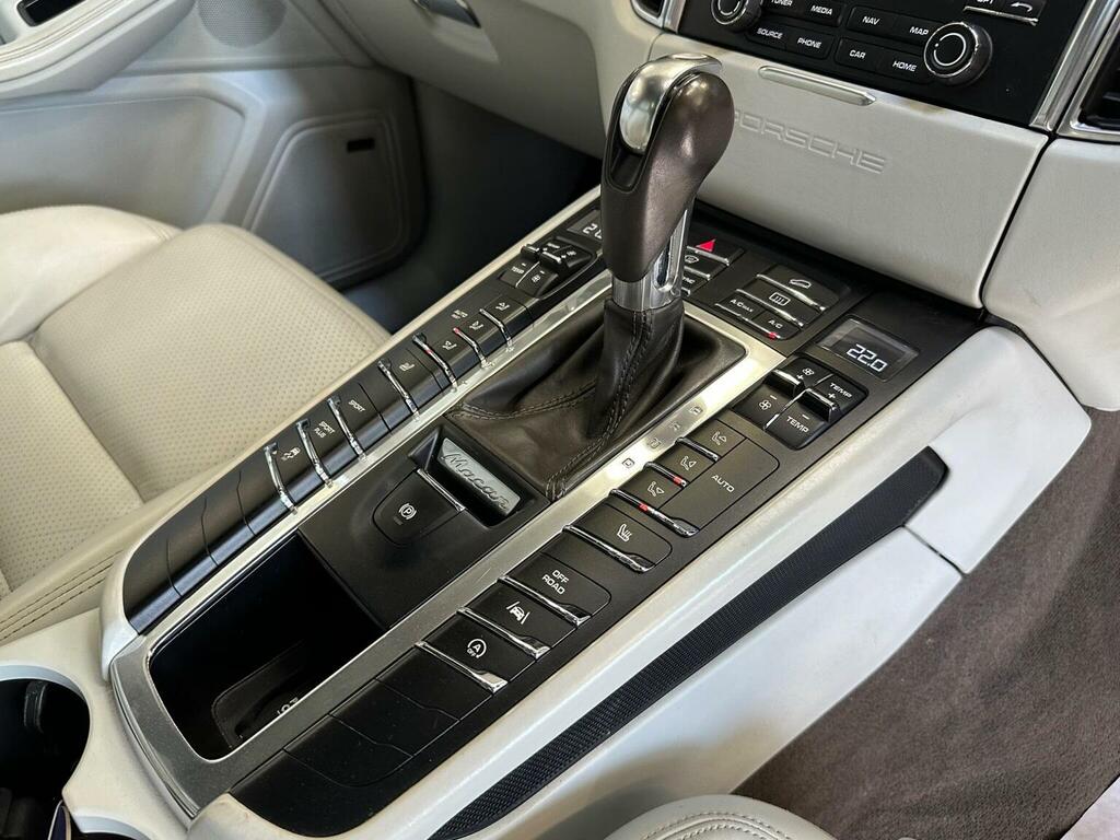 Porsche Macan Porsche Estate S Pdk Silver #56