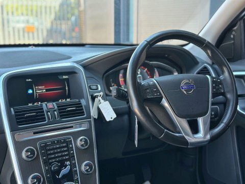 Volvo XC60 D4 181 R Design Lux Nav Awd Geartronic White #3